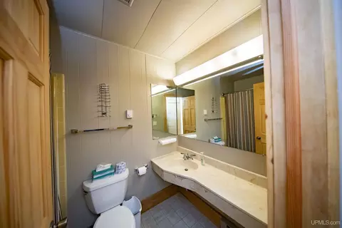 Bath - 1717 Summers # C, Eagle River, WI 54521 photo 1 of 3