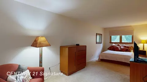 Bedroom - 824 Gerald, Flushing, MI 48433 photo 2 of 4