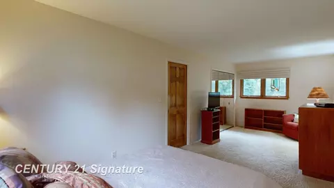 Bedroom - 824 Gerald, Flushing, MI 48433 photo 1 of 4