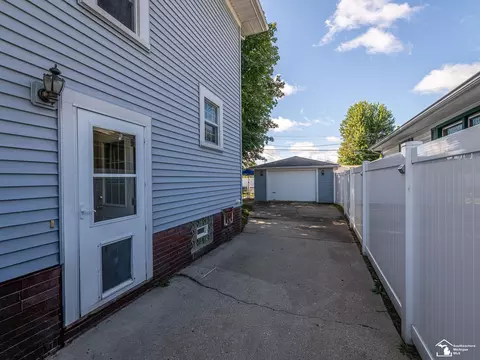 Exterior - 608 Scottwood, Monroe, MI 48162 photo 4 of 6