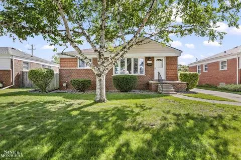 27418 Grant, Saint Clair Shores, MI 48081
