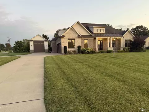 9633 Lazy Oak, Carleton, MI 48117