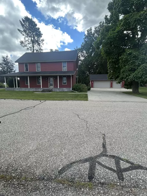 115 Washington, Sterling, MI 48659