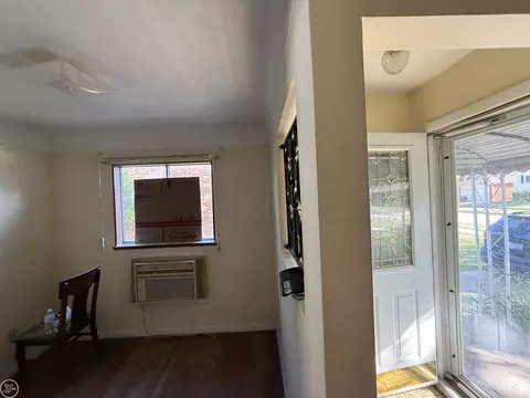 Entry Way - 21121 Cunningham, Warren, MI 48091 photo 1 of 2