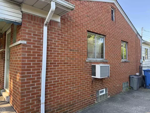 Exterior - 21121 Cunningham, Warren, MI 48091 photo 3 of 5