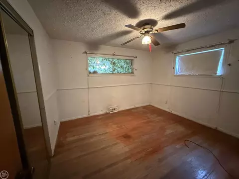 Bedroom - 21121 Cunningham, Warren, MI 48091 photo 1 of 7