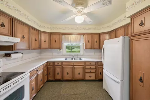 Kitchen - 6002 S State, Bancroft, MI 48414 photo 1 of 5