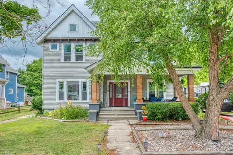 210 W Front, Ovid, MI 48866