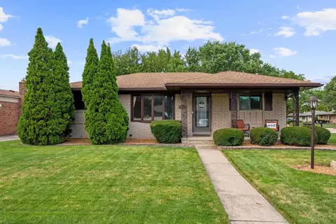 14993 Clemson, Sterling Heights, MI 48313