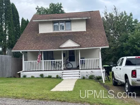 623 E, Iron Mountain, MI 49801