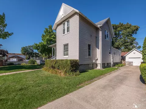 Exterior - 139 N Macomb, Monroe, MI 48162 photo 8 of 9