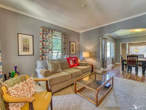 Living - 139 N Macomb, Monroe, MI 48162 photo 3 of 5