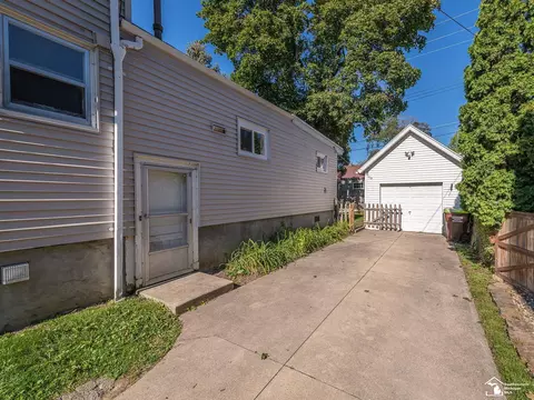 Exterior - 139 N Macomb, Monroe, MI 48162 photo 7 of 9