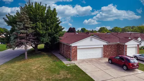 8669 Tucson, Warren, MI 48093