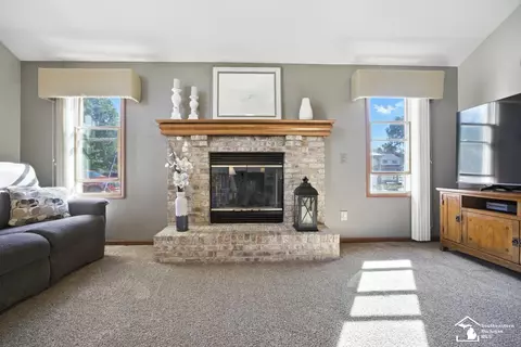 1087 Eagle, Temperance, MI 48182 photo 9
