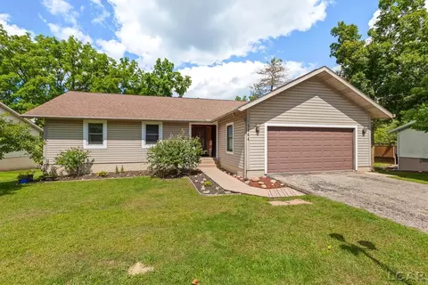 1144 W Maumee, Adrian, MI 49221