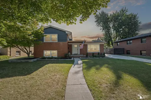 1723 N Trenton, Trenton, MI 48183
