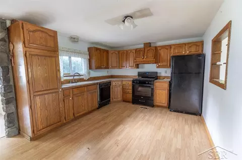 3145 E Shaffer, Midland, MI 48642 photo 8
