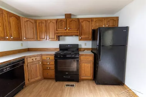 3145 E Shaffer, Midland, MI 48642 photo 9