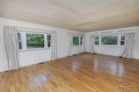 3145 E Shaffer, Midland, MI 48642 photo 5