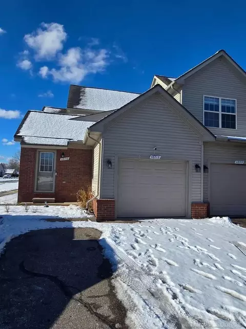 48713 Chelmsford, New Baltimore, MI 48047