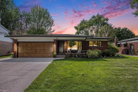 35115 Bobcean, Clinton Township, MI 48035