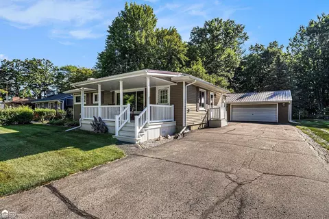 206 Nanita, Montrose, MI 48457