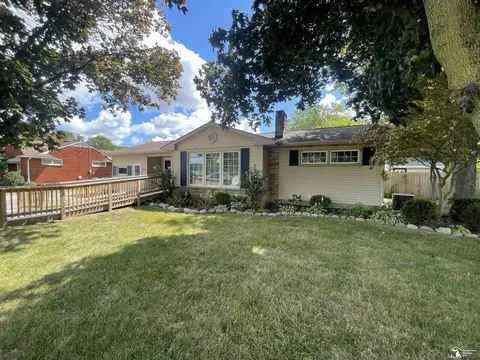 14960 S Dixie, Monroe, MI 48161