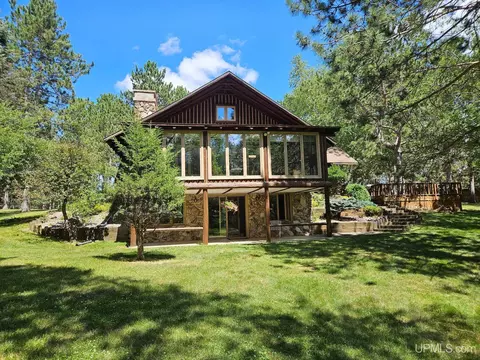2245 W Breitung, Kingsford, MI 49802