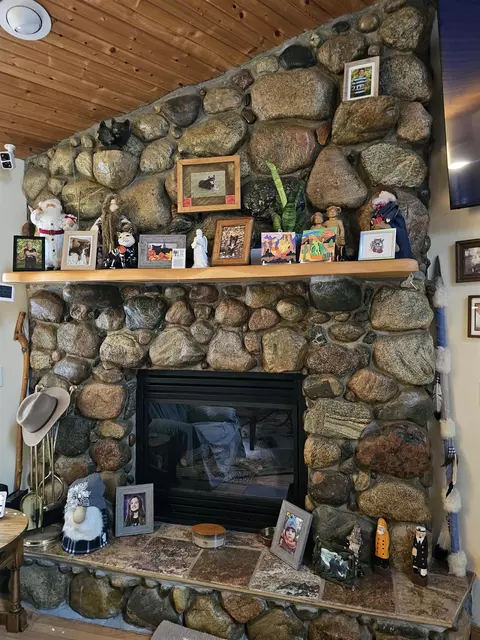 Living - 2815 West Riv, Gladwin, MI 48624 photo 2 of 2