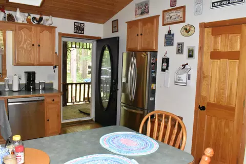 Entry Way - 2815 West Riv, Gladwin, MI 48624 photo 1 of 1