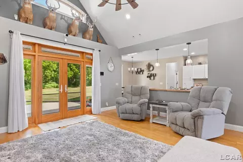 Living - 1240 W Carleton, Adrian, MI 49221 photo 3 of 3