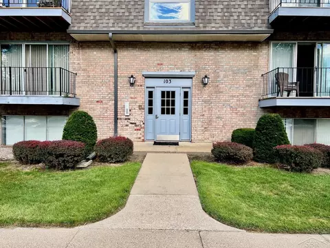 103 Provincial # 30, Saginaw, MI 48638
