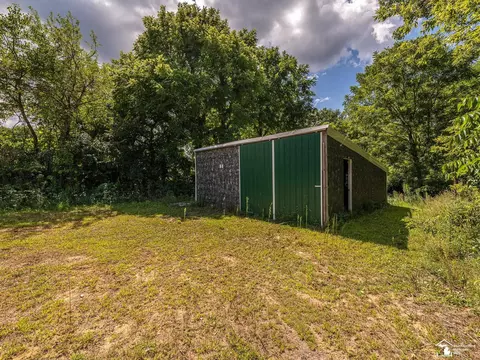 Exterior - 8706 Abbey, Jackson, MI 49201 photo 14 of 15