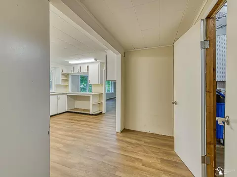 Entry Way - 8706 Abbey, Jackson, MI 49201 photo 1 of 2