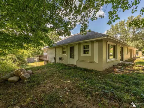 Exterior - 8706 Abbey, Jackson, MI 49201 photo 6 of 15