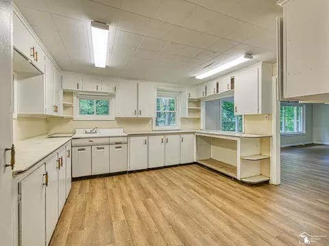 Kitchen - 8706 Abbey, Jackson, MI 49201 photo 1 of 2