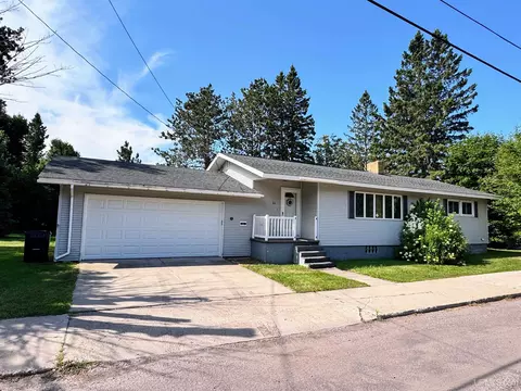 51 1st, Laurium, MI 49913