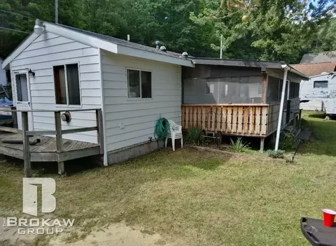 4448 Loon Lk, Hale, MI 48739
