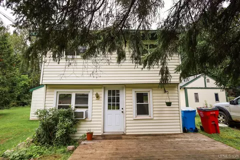 1932 Orchard, Marquette, MI 49855
