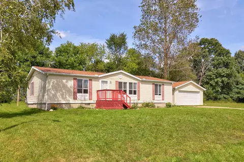 4355 Country, North Branch, MI 48461