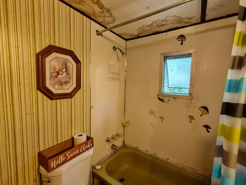 2541 Beatrice, Harrison, MI 48625 photo 24