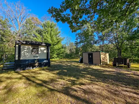 2541 Beatrice, Harrison, MI 48625 photo 2