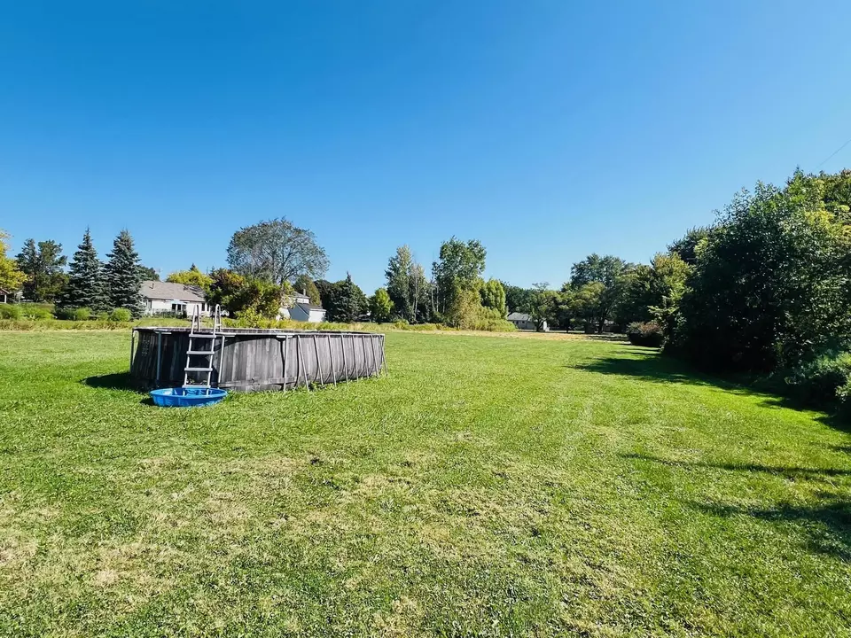 Exterior - 1278 N N Pne, Essexville, MI 48732 photo 2 of 3