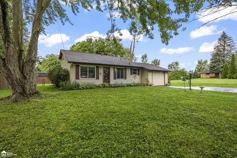 5440 S Genesee, Grand Blanc, MI 48439