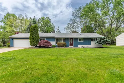 5311 Cambourne, West Bloomfield, MI 48322