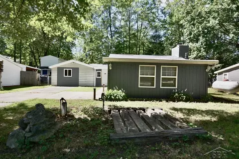 4887 Wildwood, Harrison, MI 48625