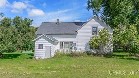 3549 D, Bark River, MI 49807 photo 4