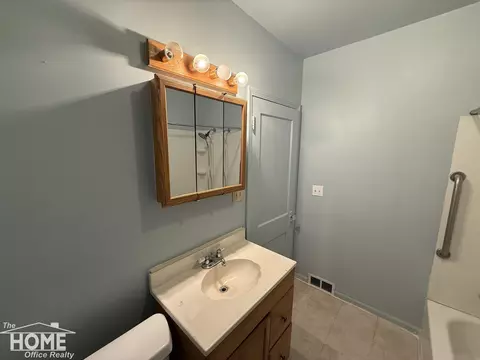 Bath - 800 E Main, Owosso, MI 48867 photo 1 of 1