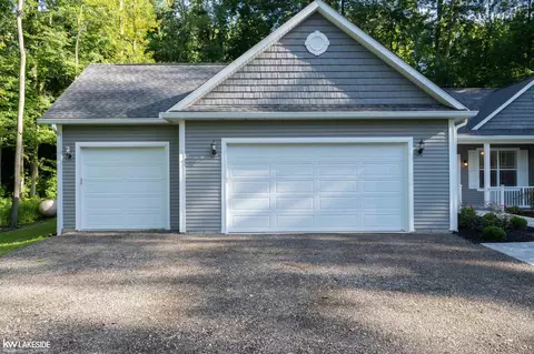 17217 Bordman, Allenton, MI 48002 photo 4